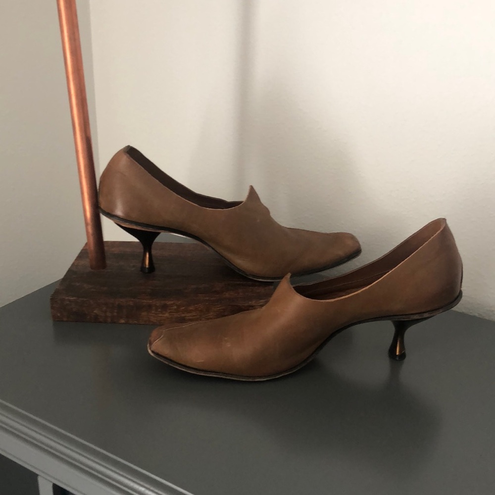 Pumps- by Cydwoq- Two Tone Tan leather shoe with copper heel. Size 36